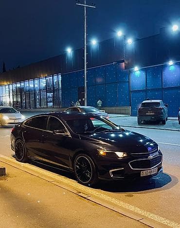 patpress satışı: Chevrolet Malibu sedan - Kuzov: 4 qapılı sedan, qara rəng - Mühərrik — 2