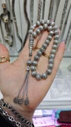 kehraba tesbeh: Gümüş təsbeh kolleksiyası.qiymet 100 m.dan baslayir - Material: gümüş — 17