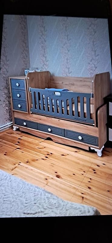 hacioglu mebel fabriki: Oğlan və qız üçün, Dördbucaq, Beşik, Dəstsiz, Matrassız, Yellənmə mexanizmsiz — 1