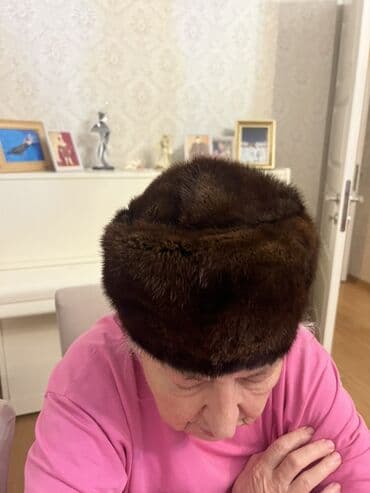 Qadın dərisi papaq - Material: sıx tüklü, yumşaq xəz (təbii lalafo.az -da Qadın dərisi papaq - Material: sıx tüklü, yumşaq xəz (təbii