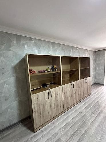 Ev üçün mebel: Ofis mebel dəsti Tərkib: - 3 nəfərlik qara eko–dəri divan: yüksək — 5