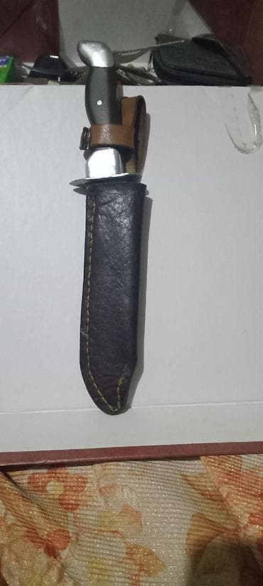 Ov və kempinq bıçağı – dəri qın ilə - Polad bıçaq, qısa və möhkəm