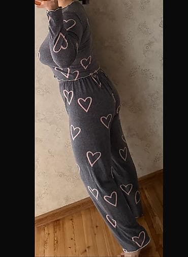 ev geyimler: Qadın pijama dəsti Yenidir Sadece üzerimde geyinib çekmişem her birin — 2