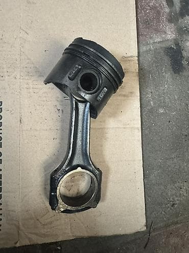 Məhsul: 3.2 cdı Mühərrik porşeni və şatun komplekti Təsvir: -