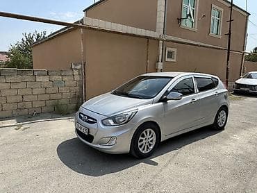 Hyundai Accent: 1.6 l | 2012 il Hetçbek