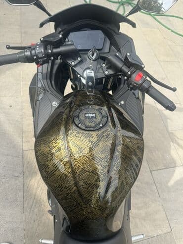 ninja h2r qiymeti: Sport tipli motosiklet – tam qara, aqressiv dizayn Xüsusiyyətlər və — 4