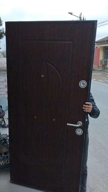 islenmis yataqlar: Mənzil üçün İşlənmiş Giriş qapısı 90x200 sm Zəmanətsiz, Ünvandan götürmə — 2