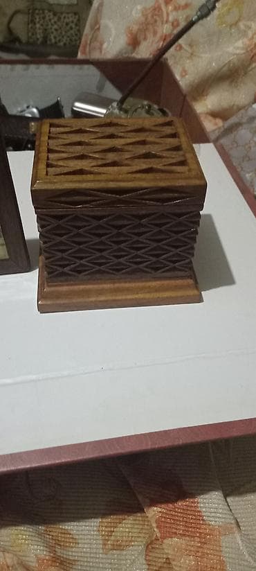 gozel hediyyeler: Məhsul: Taxta suvenirlər/qutu dəsti - 2 ədəd şık taxta qutu: 1) Oval — 3