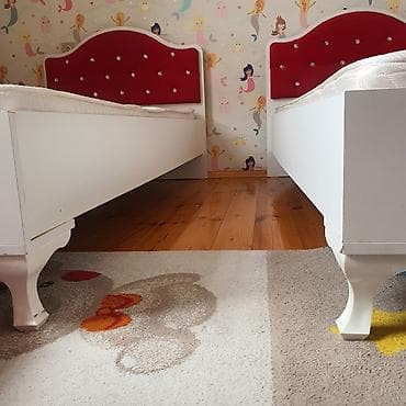 qara dolab: Qız üçün, İşlənmiş, 3 qapılı, Açılan, Düz dolab — 5