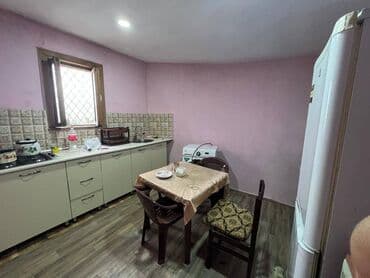 kiraye verilir: 40 kv. m, 2 otaqlı — 4