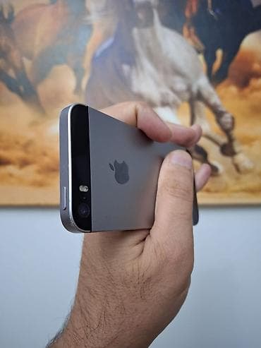 ayfon 16 e: IPhone SE, 32 GB, Qara, Barmaq izi — 8