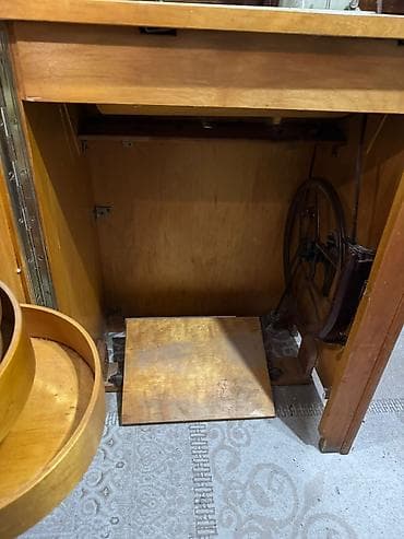 Podolsk mexaniki tikiş maşını – orijinal taxta kabinetlə - Pedalla — 4