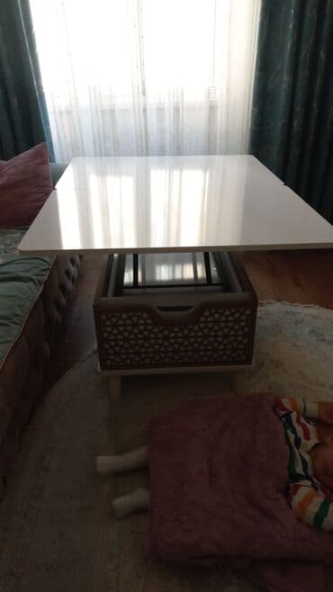 acilan jurnal masasi: Yeni, Güzgüsüz — 5