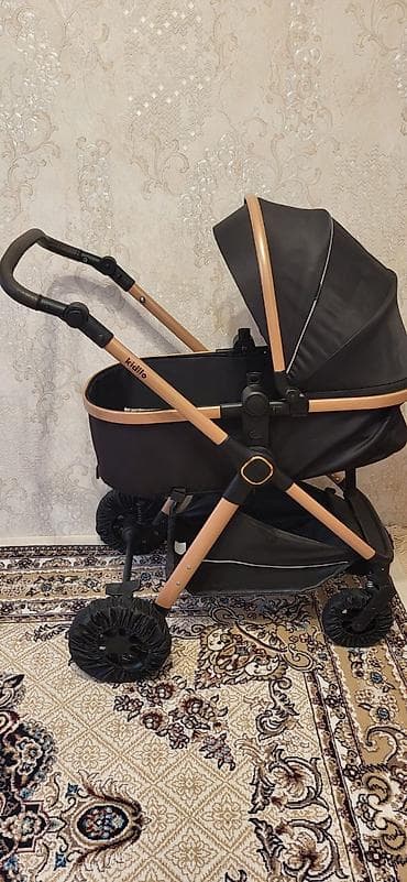 Rəxşəndə🦋 Kalyaska satılır. Qiymət 150 manat. Kidilo firması