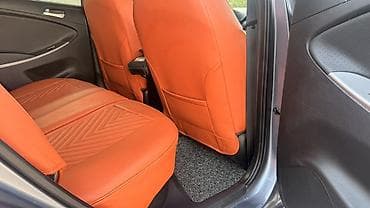 man sat: Hyundai Accent: 1.4 l | 2016 il Sedan — 9