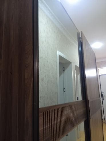 divar ref: Qonaq otağı üçün vitrin və sürgülü qapılı şkaf dəsti - Material — 3