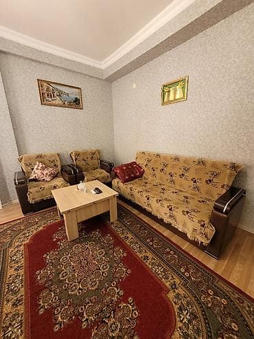 kitab mağazasına satıcı: Divan . kreslo 2 ədəd Yazı stolu açılıb yıgılan 1 — 1