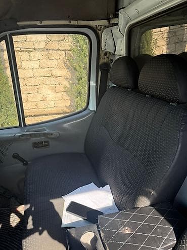 ford sedan: Ford Transit yük mikroavtobusu - Korpus: Uzun baza, yüksək tavanlı, 3 — 4