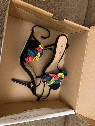 босоножки 27 размера: 189 azn alınınıb 1 defe toya geyildi 37 razmer — 1
