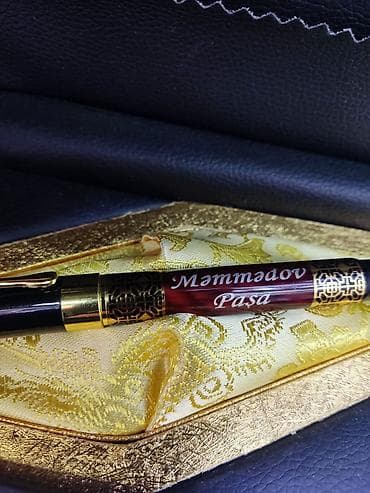 Xəritələr: Qələmlərin üzərində istədiyiniz yazı yazılır lazer ilə ünvan — 3