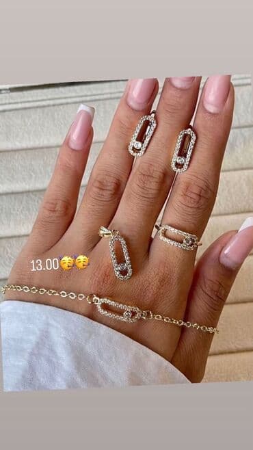 a class saatlar: Çox super qiymətə dəstimiz sadəcə 22.00 ❌❌ 13.00✅✅ Almağa tələsin son — 1