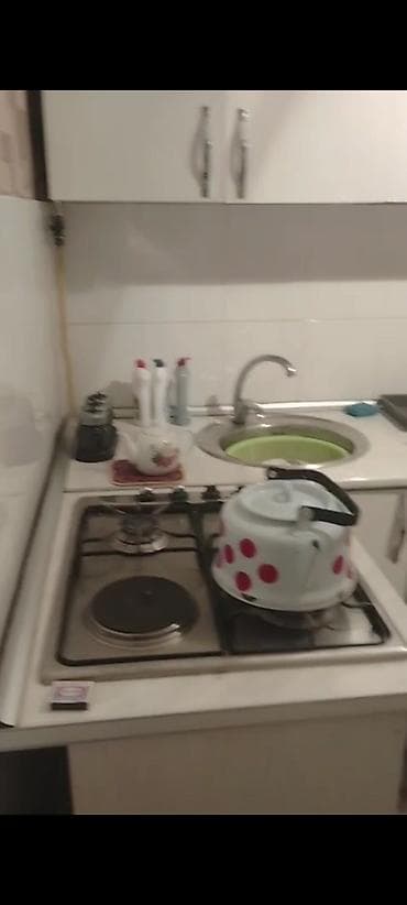 2 otaqlı mənzil satıram: Kirayə üçün 1 otaqlı mənzil. - Yataq otağı: iki nəfərlik geniş — 3