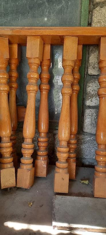 Lalafoda yeni: Taxta balyasinlər (pilləkən məhəccəri üçün) - Material: möhkəm təbii — 2