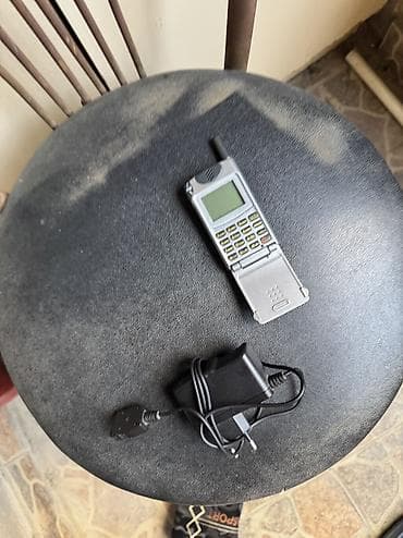 pulsuz telefon: Nokia 8 Sirocco, < 2 GB Memory Capacity, rəng - Boz, Düyməli — 8