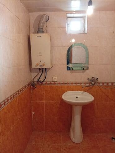 rieltor nedir: Mənzilin 2-ci mərtəbəsində yerləşən, ayrıca girişli yaşayış sahəsi — 6