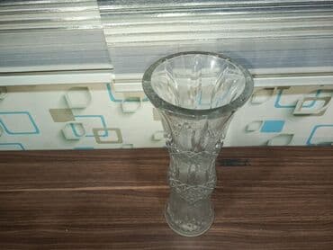 beqoniya gülü: Bir vaza, Xrustal — 4