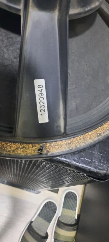 kolonkalar maşın ucun: İşlənmiş Kolonka, Növ - Akustik, rəng - Qara — 6