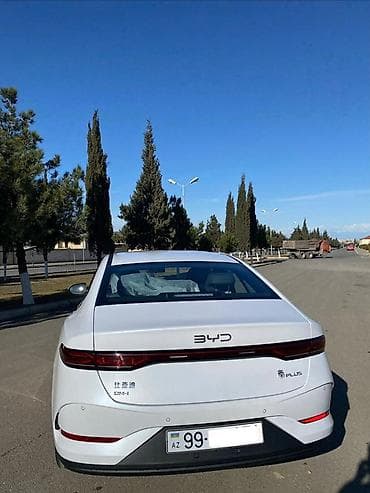 sukan satisi: BYD Qin Plus: 1.5 l | 2025 il Sedan — 5