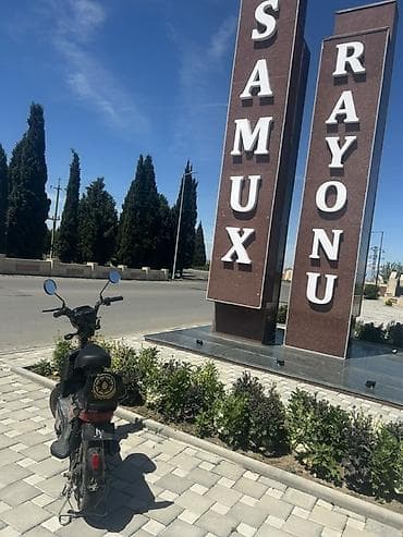 kara: Elektrik skuter/moped – qara rəng Xüsusiyyətlər: - Şəhər içi rahat — 3