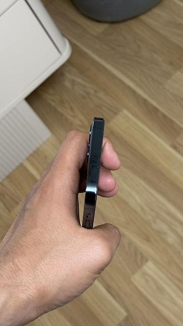 iphon: IPhone 12 Pro, 256 GB, Pacific Blue, Face ID — 7