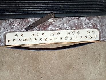 Клавишные инструменты: Гармонь, Б/у, Платная доставка — 4