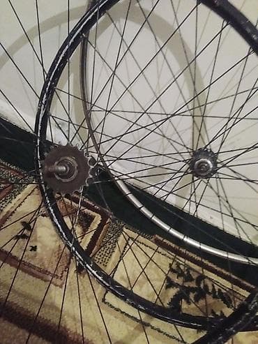 28 lik topları hazır vəziyyətə cütü 12 manat. 3 ədəd spisləri — 2