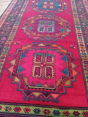 Qədim üslubda əl toxuması xalça - Material: yun (təbii boyalarla