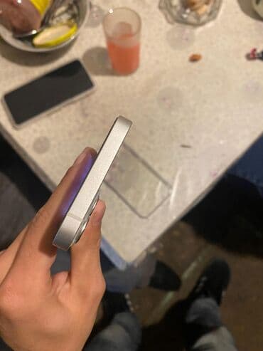 iphone 12 dubai qiymeti: IPhone 13, Ağ, Simsiz şarj — 3