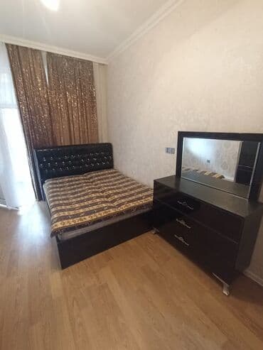 Duxovkalar: İşlənmiş 2 qapılı Soyuducu Satılır, rəng - Bej, Təkərli — 1