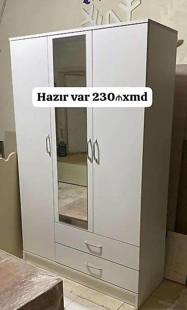 qapi ustu asmalar: Ağ rəngli 3 qapılı paltar şkafı - Orta qapıda tam ölçülü güzgü - — 1