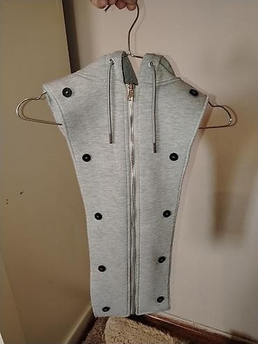 Другая женская одежда: Yari kapşon yaxalıq — 1