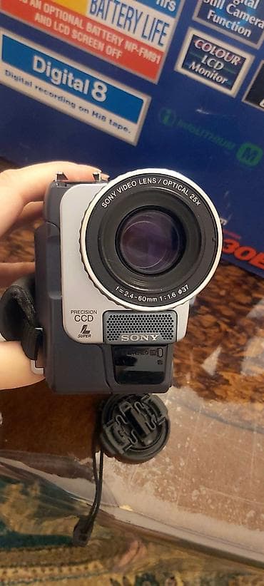 canon eos 700d: Sony Handycam DCR-TRV330E Digital8 videokamera Xüsusiyyətlər: - — 4