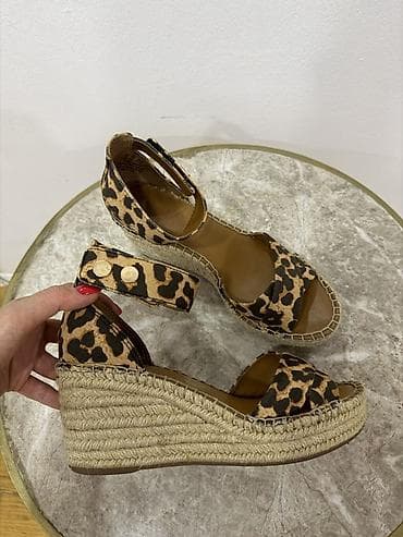 sendel: Franco Sarto 38 ölçü- 1-2 defe geyinilib. Amerika macy’sden alınıb - — 1