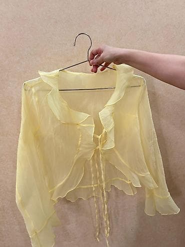 Zərif sarı şifon bluz - Parça: yüngül, şəffaf şifon - Rəng: açıq