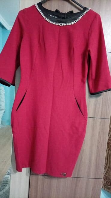 Qadın geyimləri dəsti – 4 fərqli don (1 dəst jaketlə) 1) Qara — 3