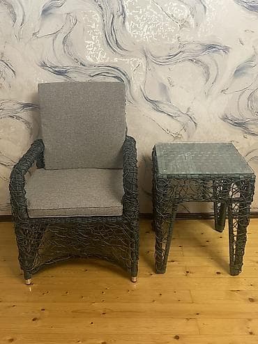heyet stulu: Kvadrat masa, 1 stul, Açılmayan, Stullar ilə, Həsir toxunuşlu — 1