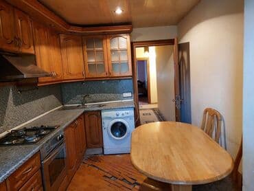 binede ipoteka evler: Bakı, 3 otaqlı, Köhnə tikili, m. Neftçilər, 80 kv. m — 5