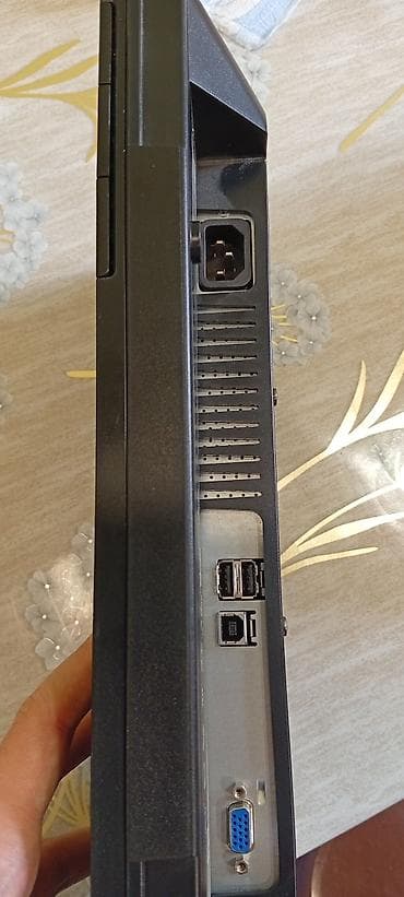 Masaüstü kompüterlər və komponentlər: Marka / İstehsalçı: HP (Hewlett-Packard) Model: HP L1945wv (19-Inch — 5
