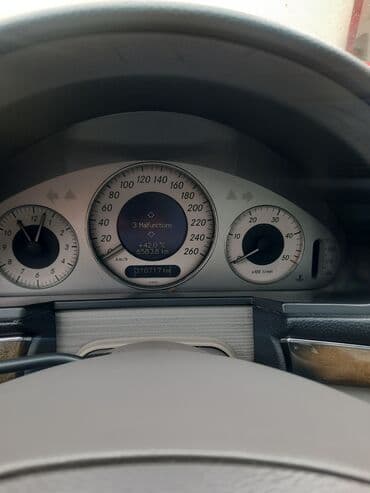 kia masin: Mercedes-Benz E-Class: 2.7 l | 2002 il Sedan — 8