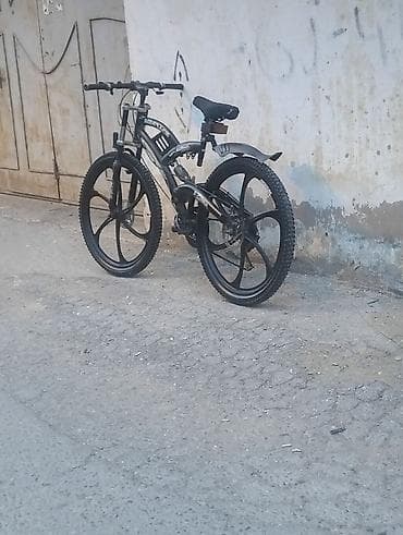 Idiyaldi.təkərlər təzə.gorunduyu kimidi prablemi yoxdur barter
